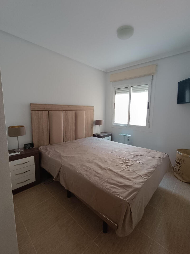 2 slaapkamer Gezinswoning Te koop