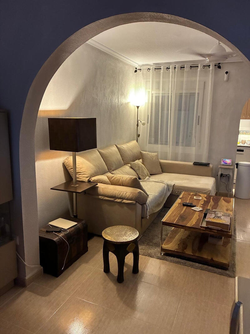 2 slaapkamer Gezinswoning Te koop