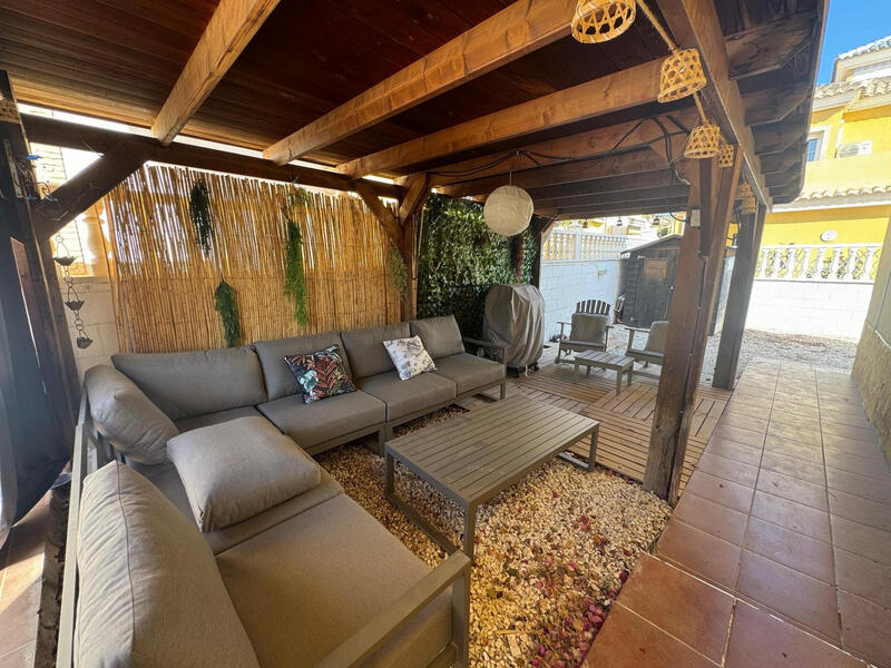 3 Cuarto Villa en venta