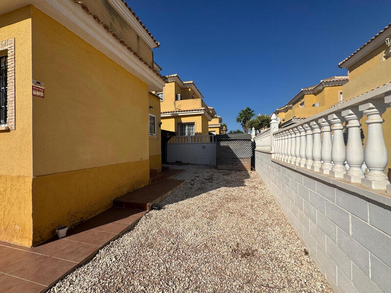 3 Cuarto Villa en venta