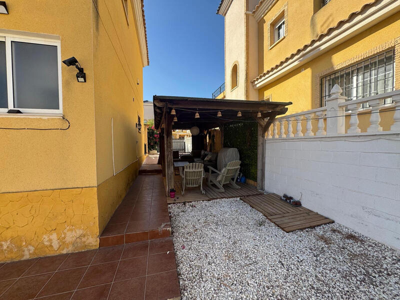 3 Cuarto Villa en venta
