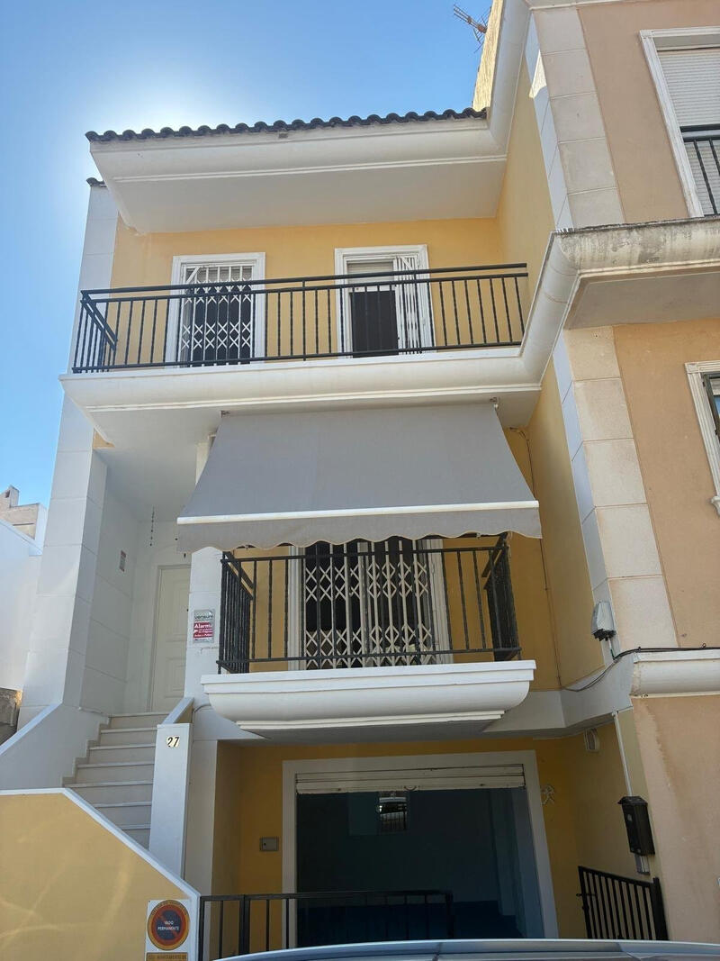 Duplex till salu i Dolores, Alicante