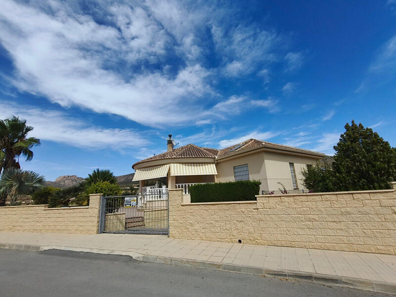 3 bedroom Villa for sale