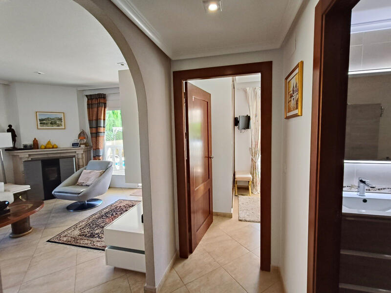 2 bedroom Villa for sale