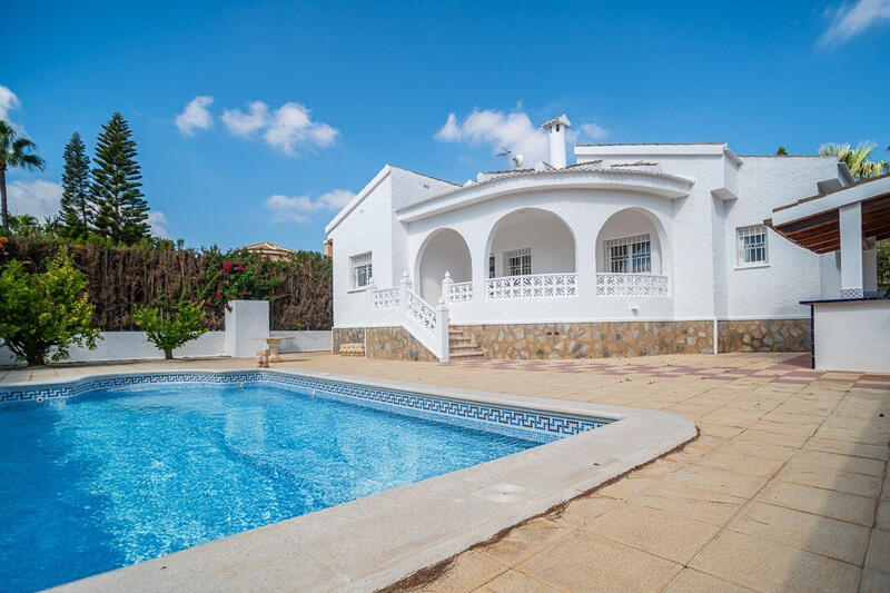 4 bedroom Villa for sale
