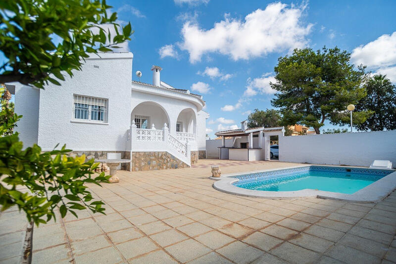 4 bedroom Villa for sale