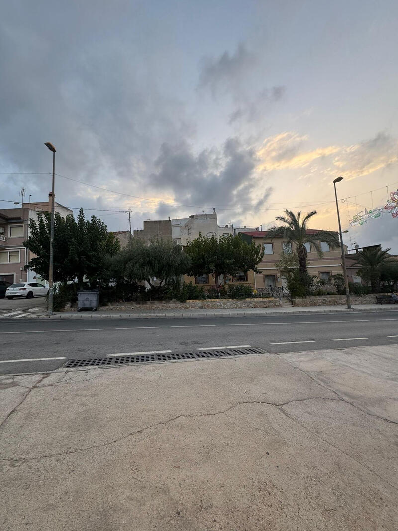 3 bedroom Townhouse for sale
