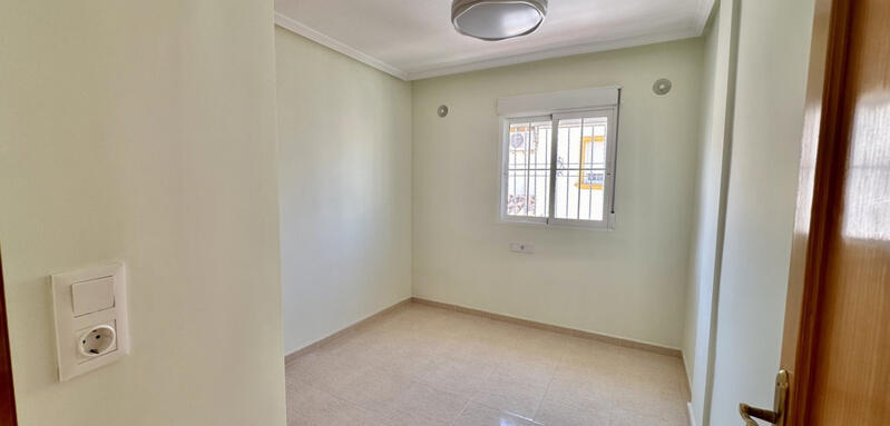 3 bedroom Townhouse for sale