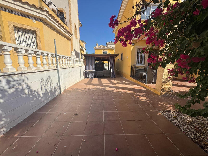 3 bedroom Villa for sale
