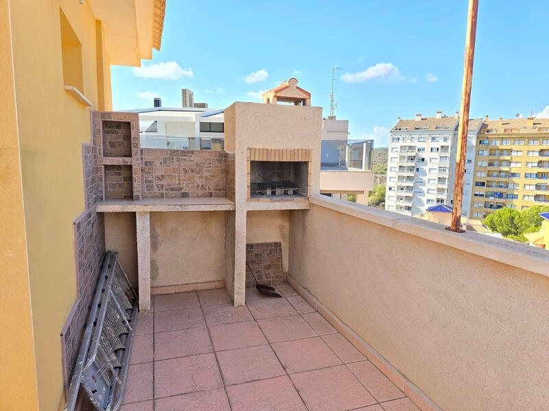 3 bedroom Apartment for sale