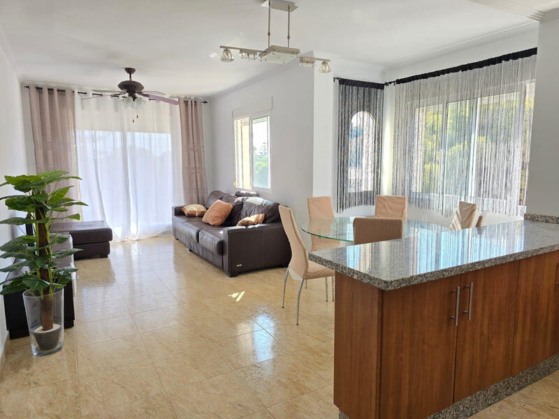 3 bedroom Apartment for sale