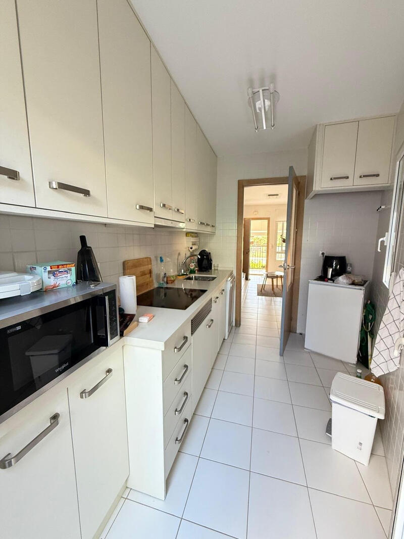 2 slaapkamer Gezinswoning Te koop