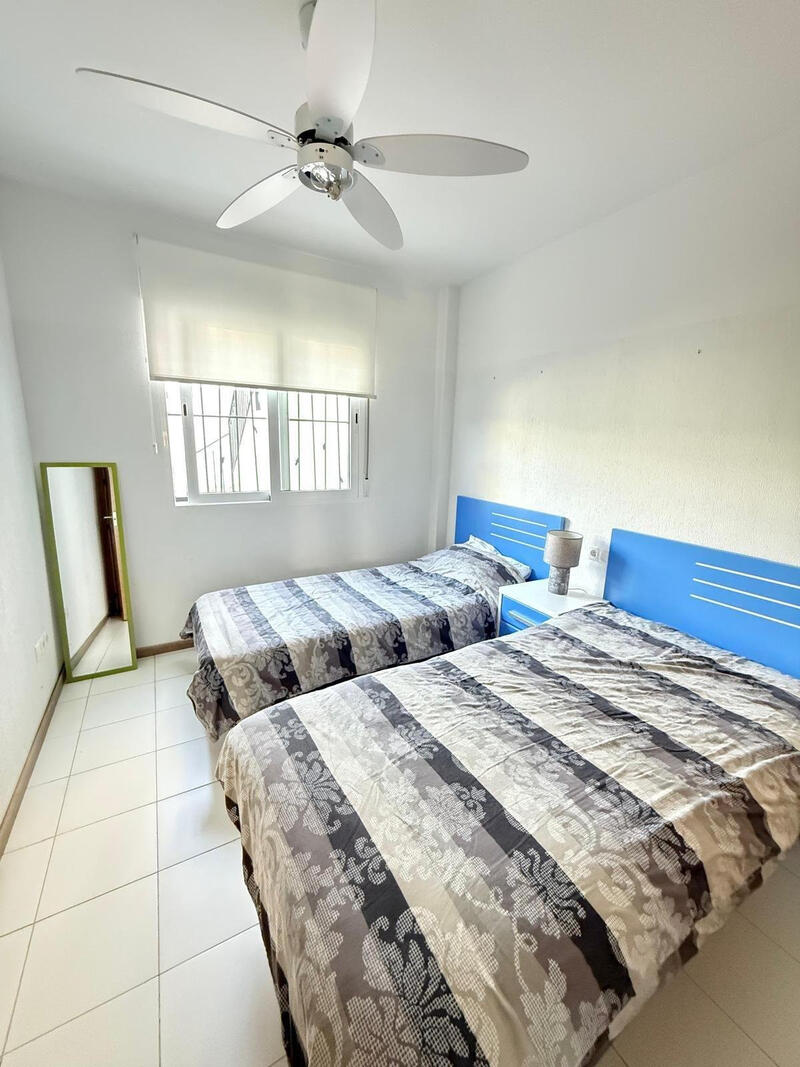 2 slaapkamer Gezinswoning Te koop