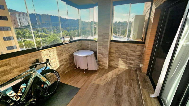 3 bedroom Apartment for sale