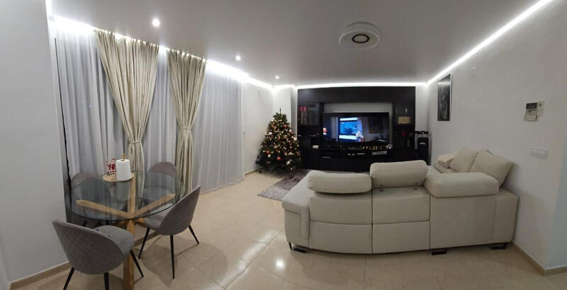 3 bedroom Apartment for sale