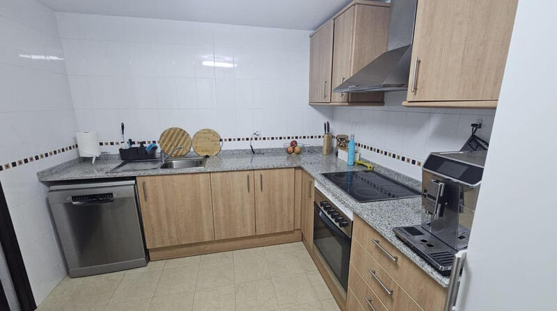 3 bedroom Apartment for sale