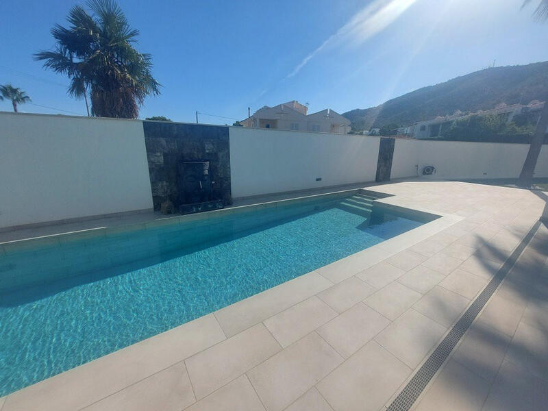 5 bedroom Villa for sale