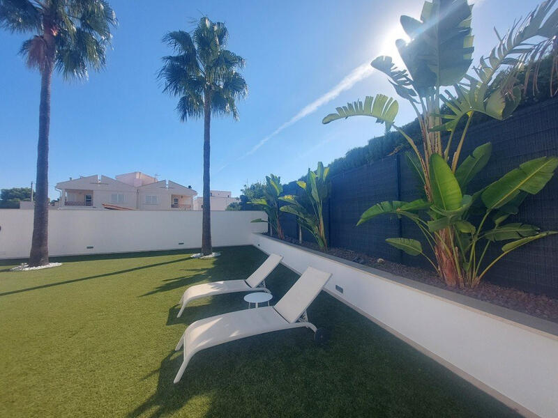 5 bedroom Villa for sale