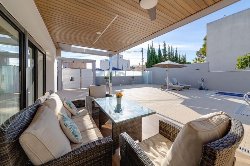 3 slaapkamer Villa Te koop
