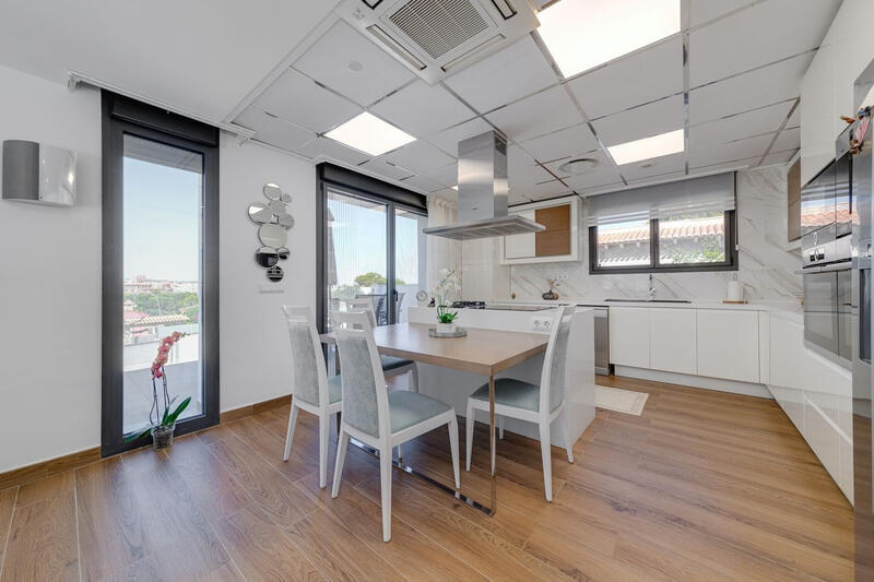 3 slaapkamer Villa Te koop