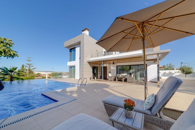 3 slaapkamer Villa Te koop