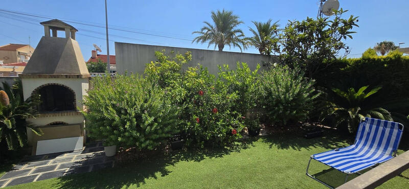 2 bedroom Townhouse for sale