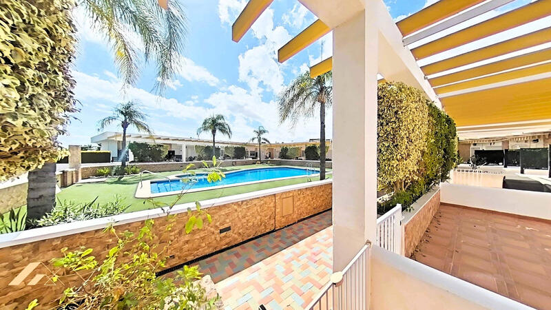 2 bedroom Townhouse for sale