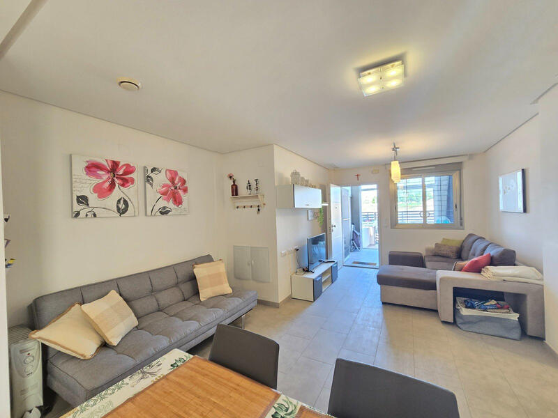 2 bedroom Apartment for sale