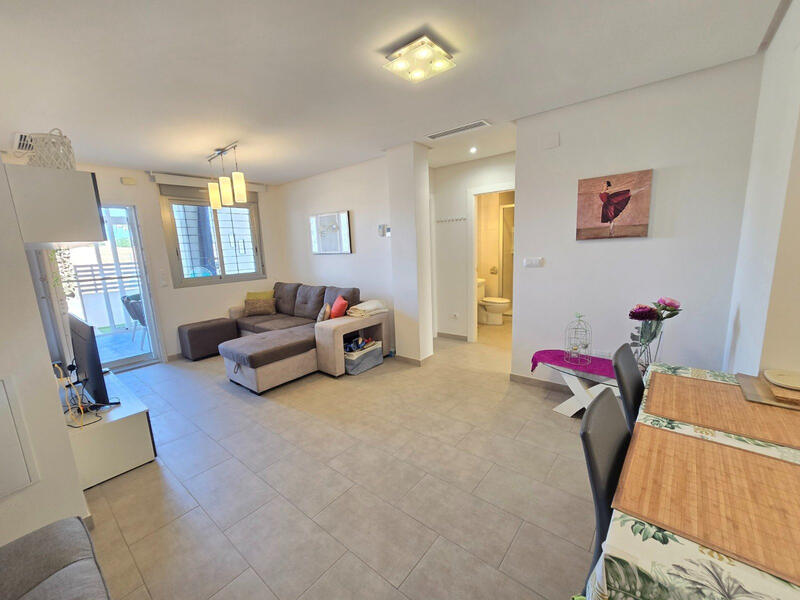 2 bedroom Apartment for sale