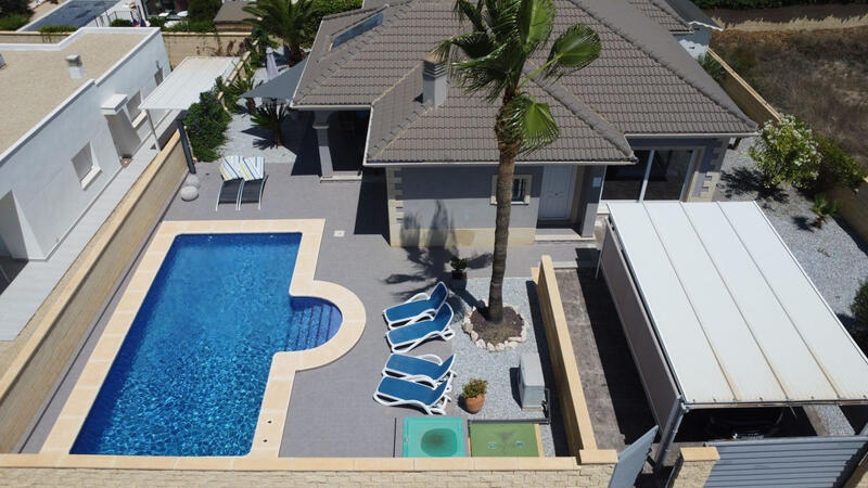 4 slaapkamer Villa Te koop