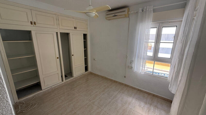 2 Cuarto Villa en venta