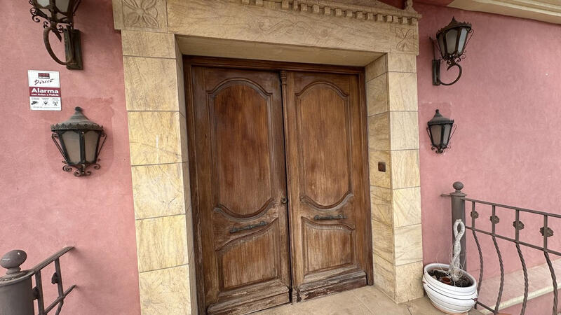 4 bedroom Villa for sale