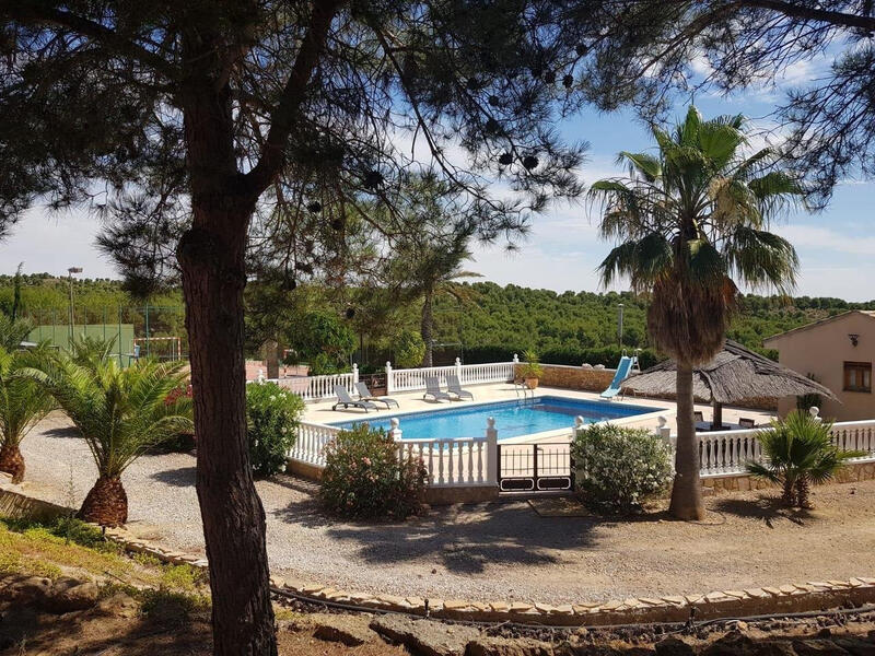 4 bedroom Country House for sale