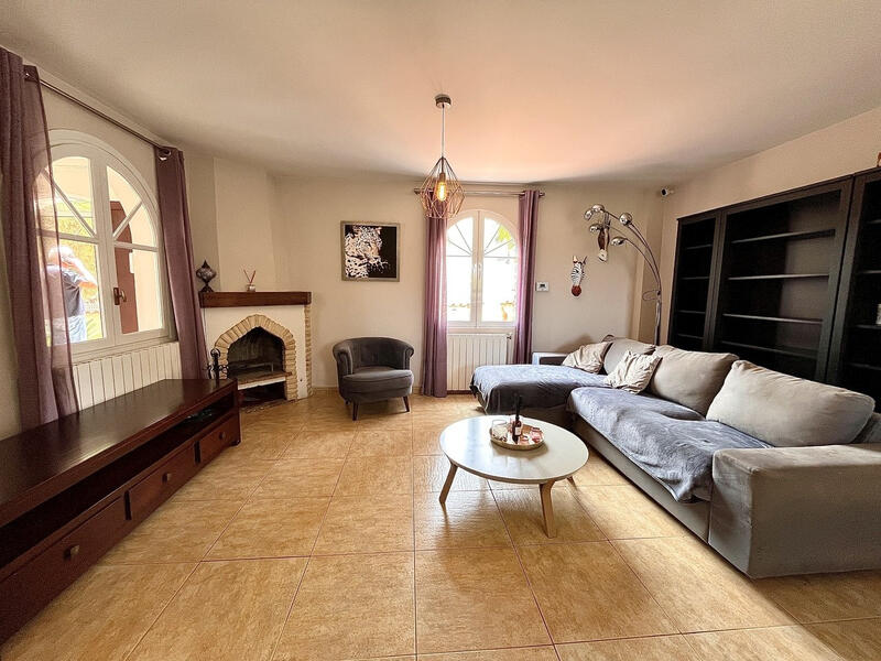 5 bedroom Villa for sale