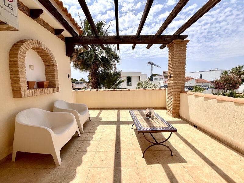 5 bedroom Villa for sale