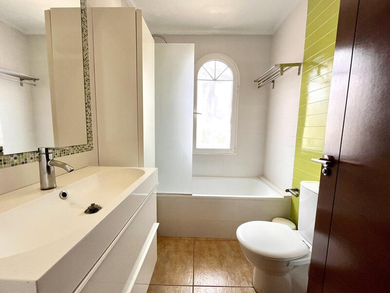 5 bedroom Villa for sale