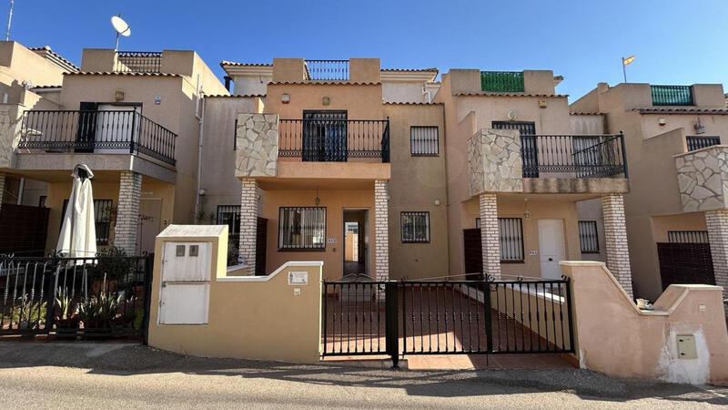 Rekkehus til salgs i Los Altos, Alicante