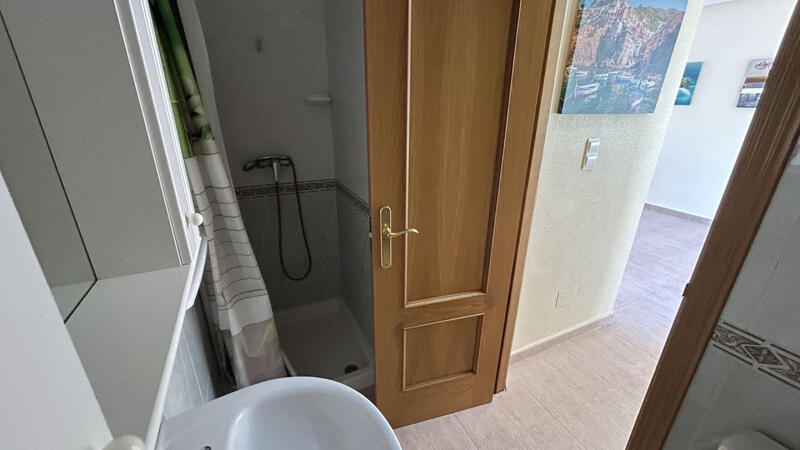 2 Cuarto Adosado en venta