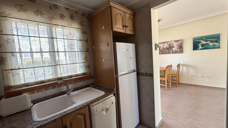 2 Cuarto Adosado en venta