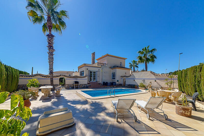 3 bedroom Villa for sale