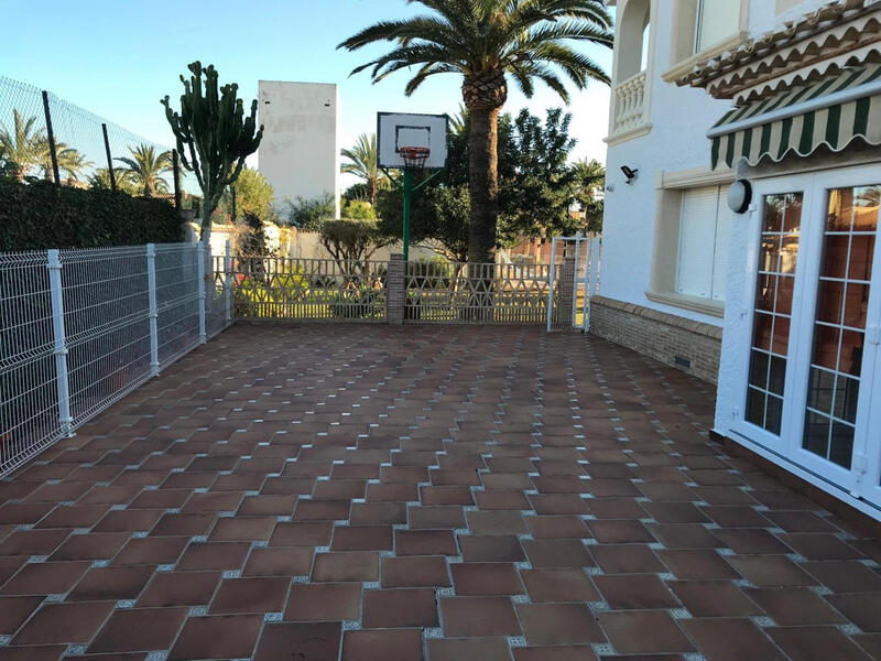 6 bedroom Villa for sale