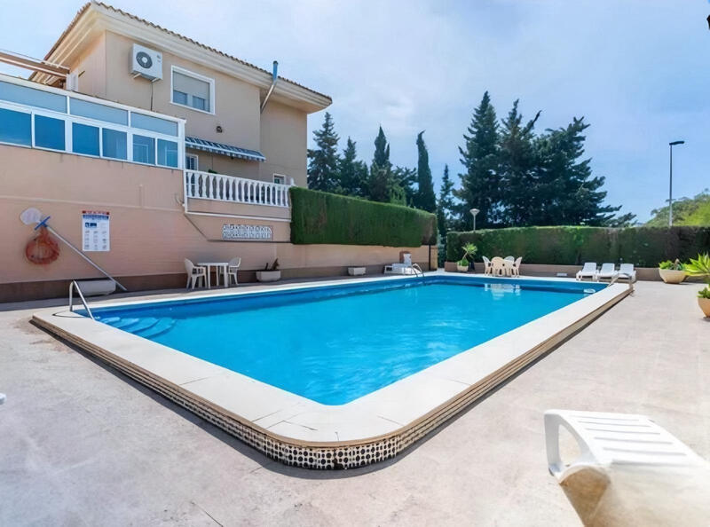 3 slaapkamer Villa Te koop