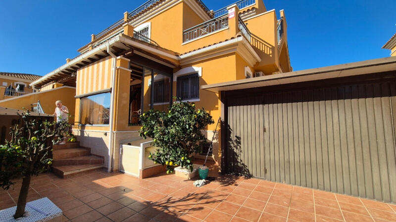 5 bedroom Villa for sale