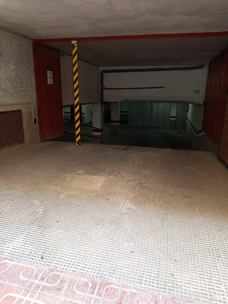 Land Te koop