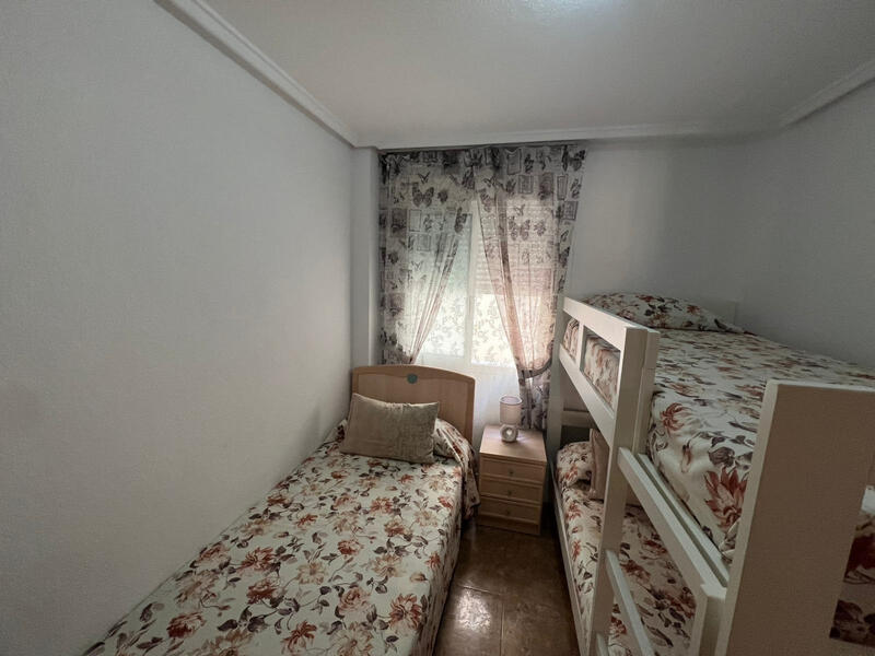 2 спальная комната квартира продается