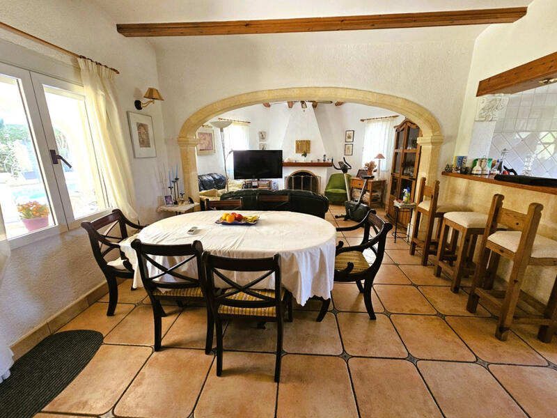 4 bedroom Villa for sale
