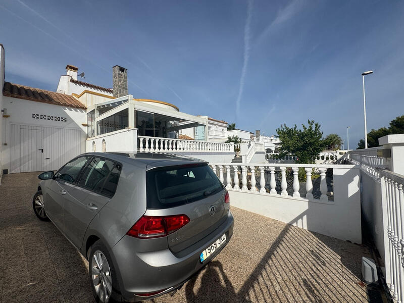 3 Cuarto Villa en venta