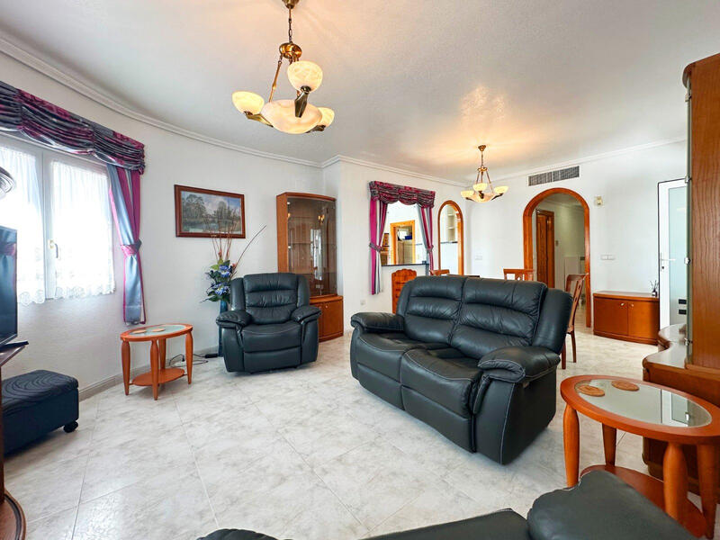 3 bedroom Villa for sale