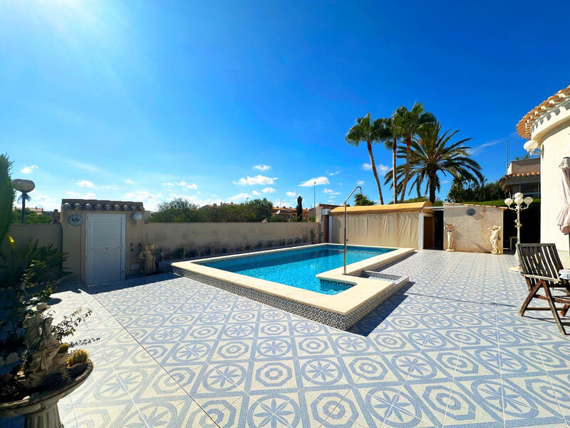 3 bedroom Villa for sale