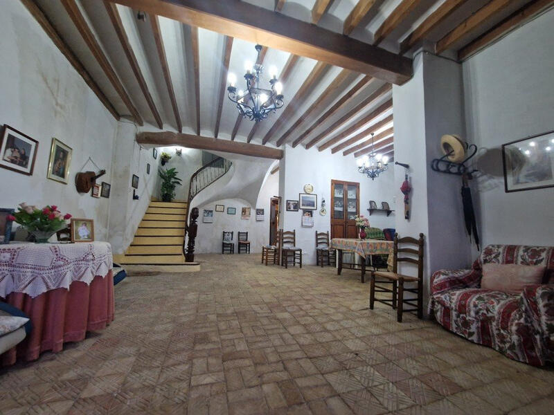 7 bedroom Country House for sale